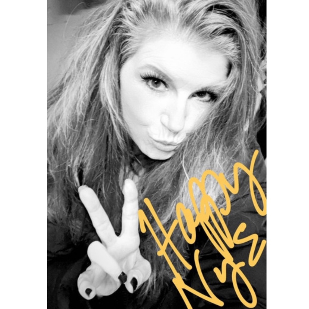 Meet your Posher, Shelly